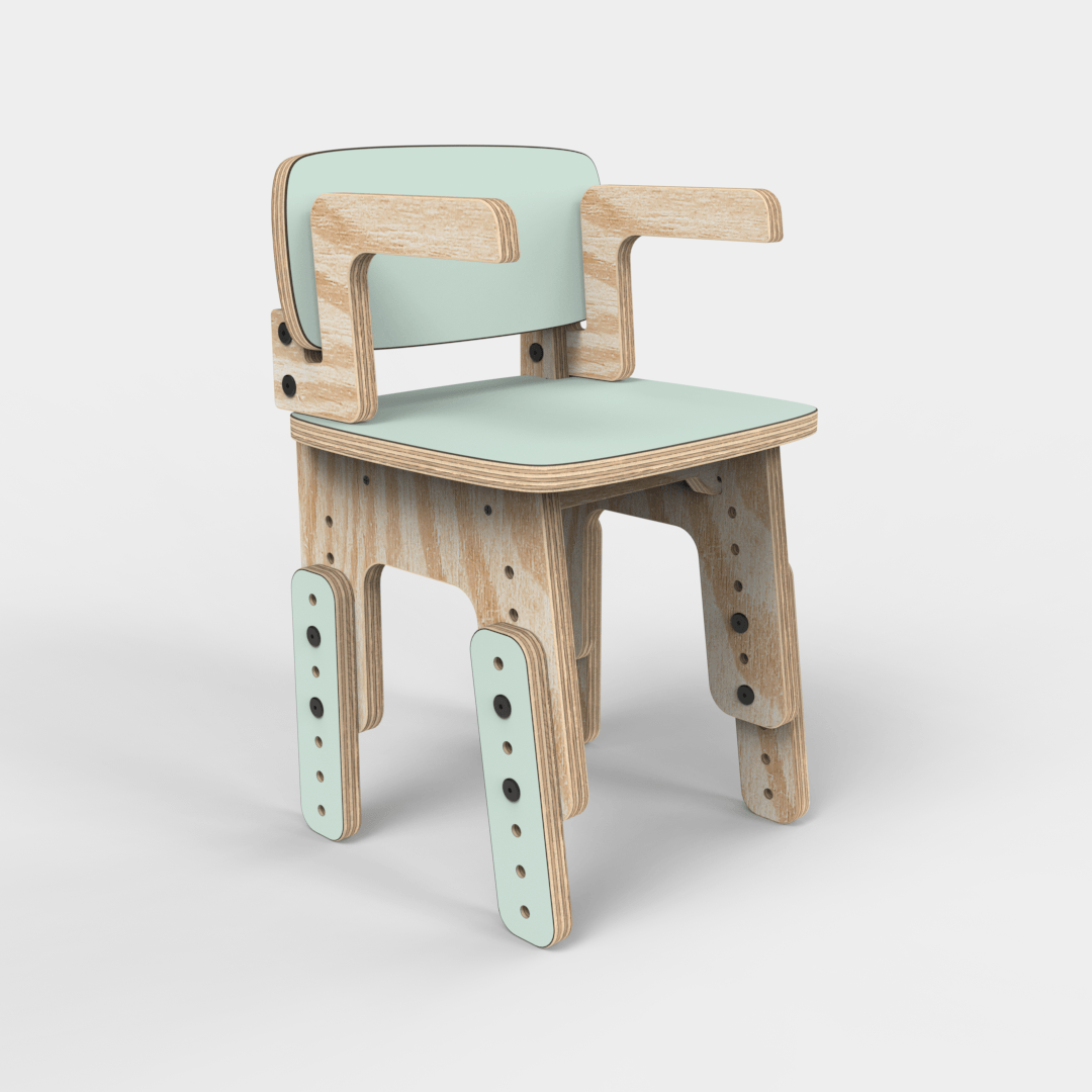 Silla infantil Reni con apoyabrazos menta con la altura elevada, vista en perspectiva